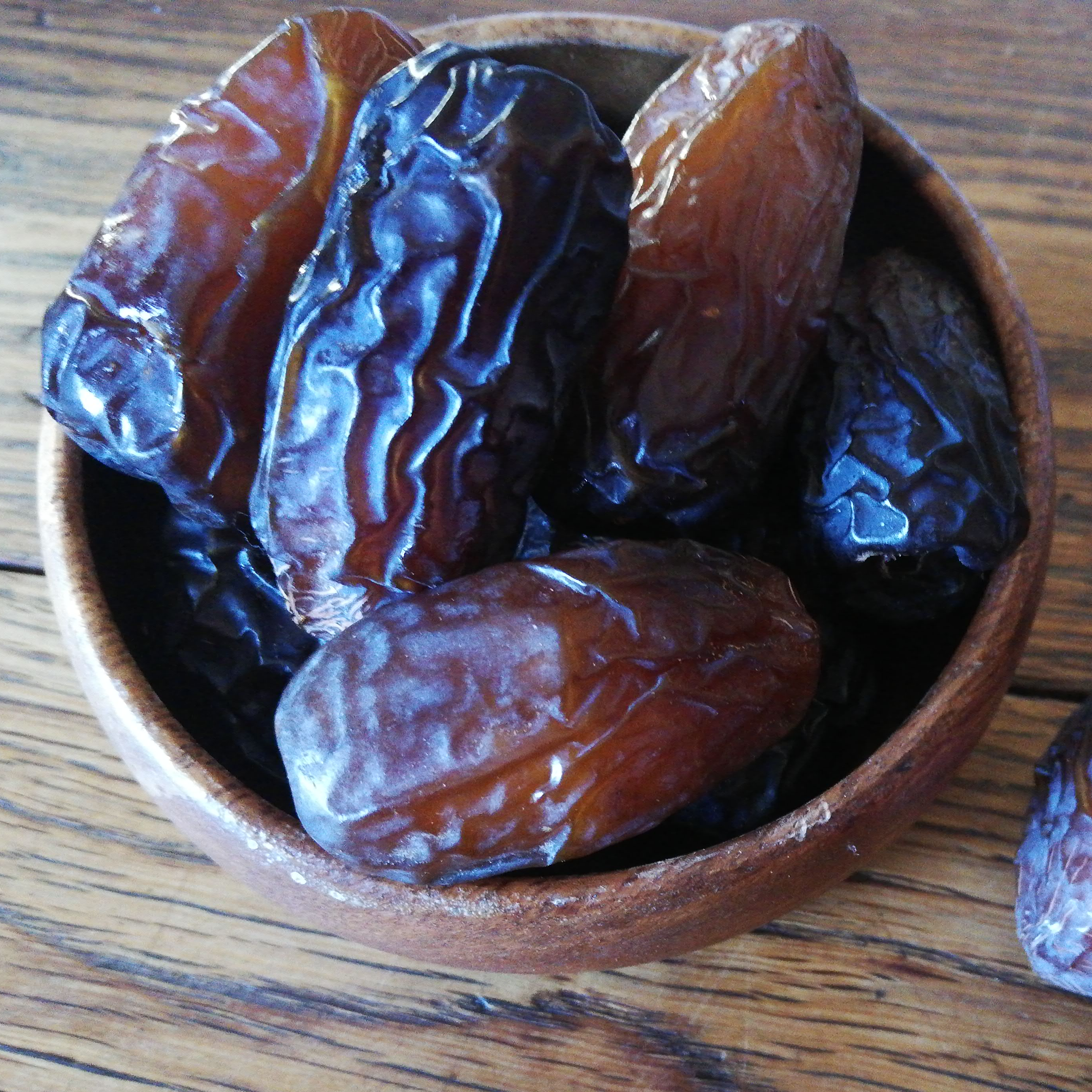 resources of Medjool dates exporters